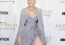 Sarah Jessica Parker begs fans to stop viewing her as brave for revealing grey hair